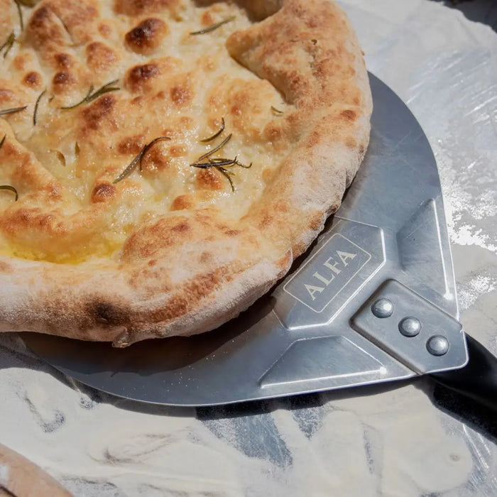 Alfa Pizza Turning Peel with baked pizza bread