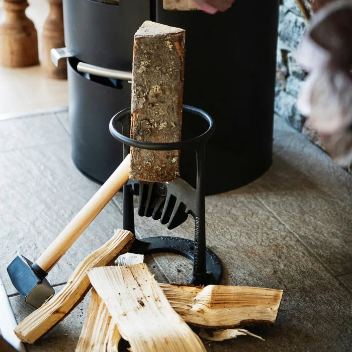 Kindling Cracker Original in use