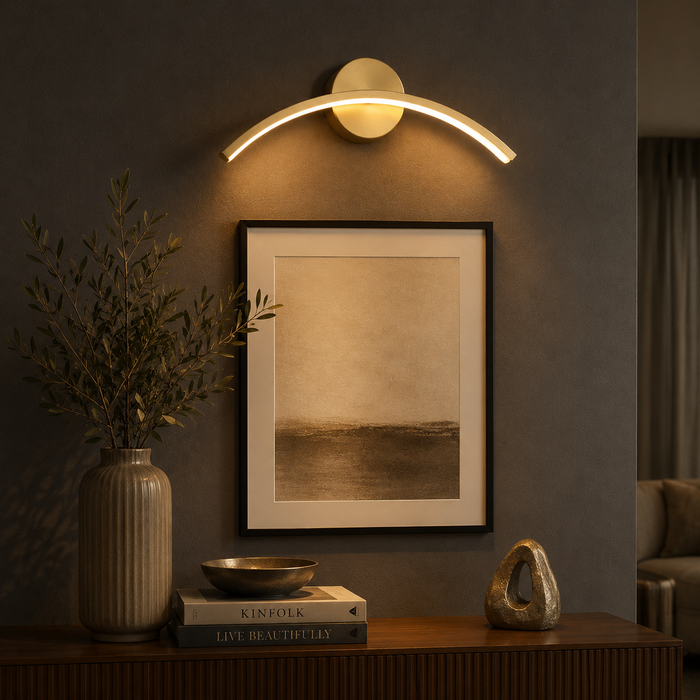 Nova Curve Wall Light